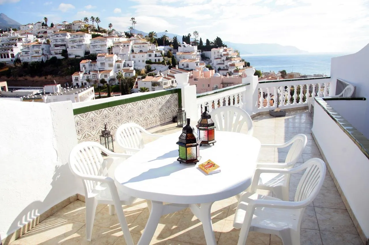 Alamar Burriana Playa Nerja Canovas إسبانيا