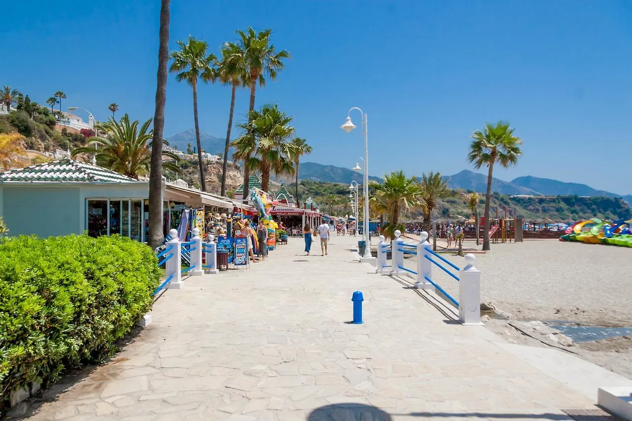 Alamar Burriana Playa Nerja Canovas بيت للعطل
